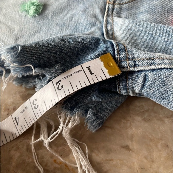 Lucky Brand Raw Edge Denim Jean Shorts Pom Poms 27 - Picture 5 of 10